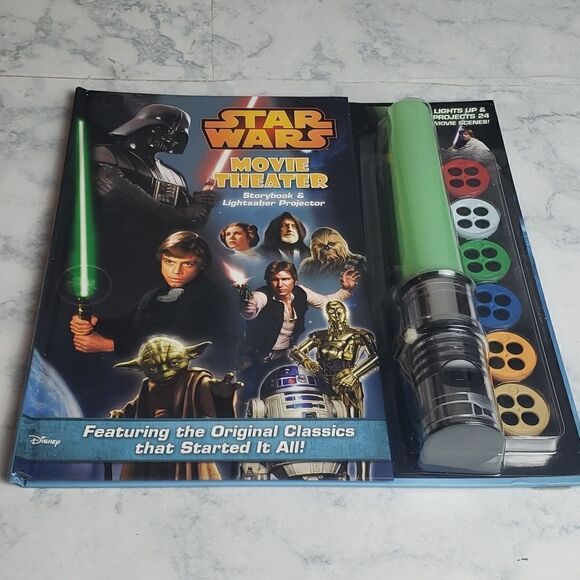 Star Wars Collectable Storybook &Lightsaver Projector - Picture 3 of 6